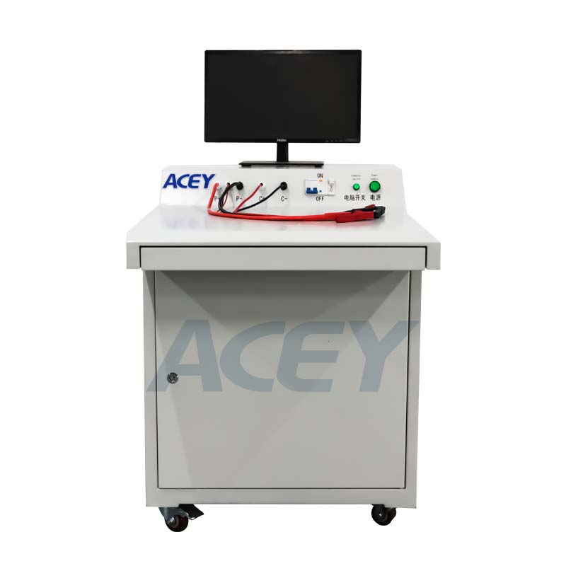 Batterieintegrierter Tester