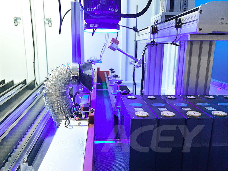Prismatic battery sorting machine with laser cleaning