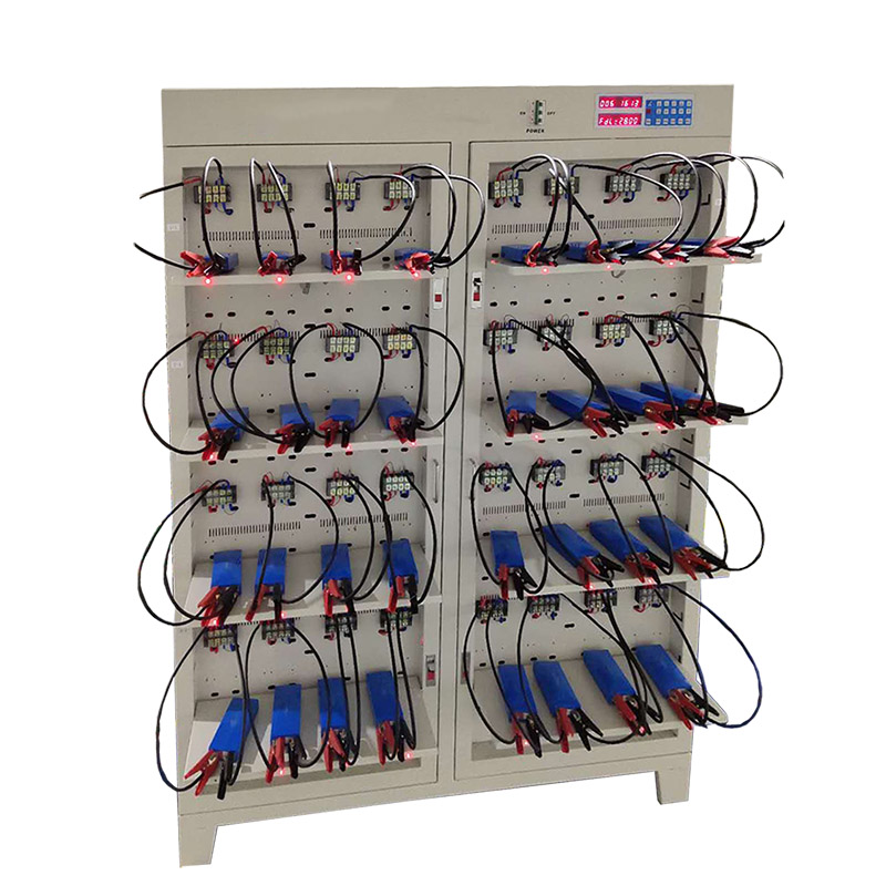 64-Kanal-5-V-20-A-Batterie-Lade-Entlade-Kapazitätstester für prismatische Batterien
 